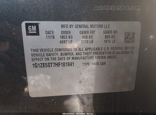 1G1ZE5ST7HF181841 2017 CHEVROLET MALIBU Gray ძრავის განყოფილების ხედი