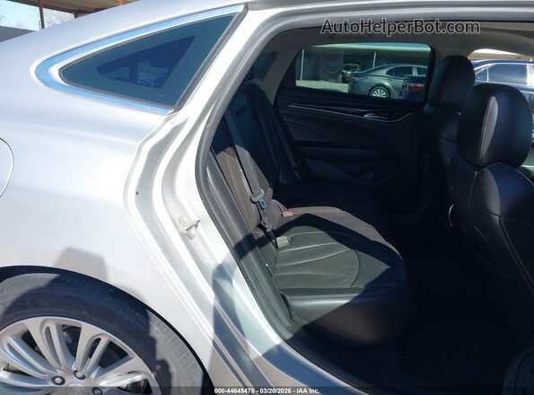 1G4ZP5SZ5JU121799 2018 BUICK LACROSSE Silver Вид наклейки з VIN-кодом