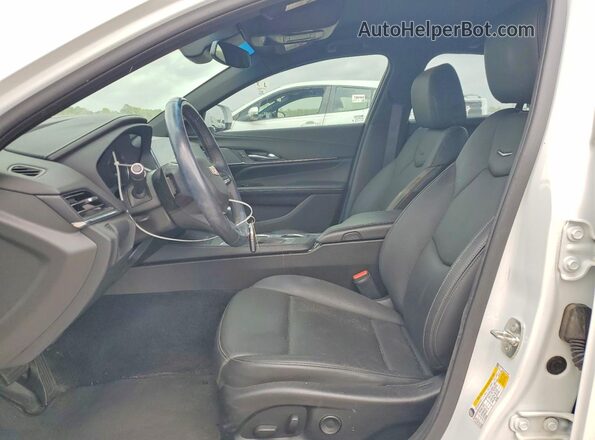1G6DB5RK1R0113436 2024 CADILLAC CT4 Белый Вид салона спереди
