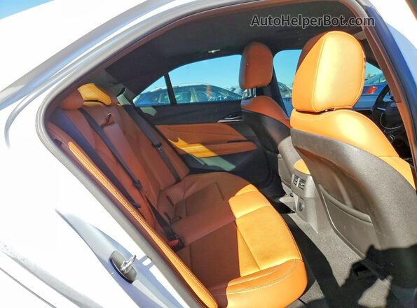 1G6DF5RK9N0133139 2022 CADILLAC CT4 White Widok tylnych siedzeń