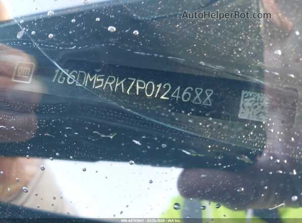 1G6DM5RK7P0124688 2023 CADILLAC CT5 Gray Vista del compartimento del motor