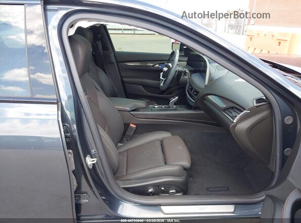 1G6DR5RW3S0119582 2025 CADILLAC CT5 Серый Вид салона спереди