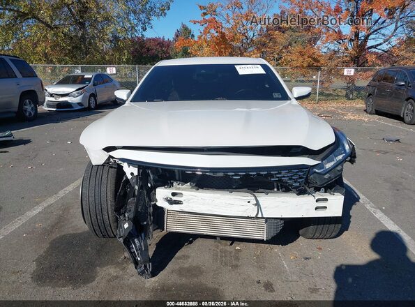 1G6DT5RK3N0108407 2022 CADILLAC CT5 White Front view