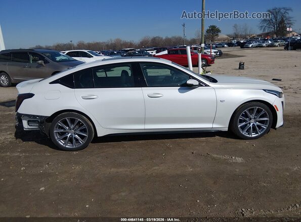1G6DU5RKXM0121960 2021 CADILLAC CT5 White 360 interior view