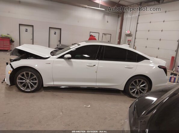 1G6DV5RWXT0109581 2026 CADILLAC CT5 White სალონის 360-გრადუსიანი ხედი