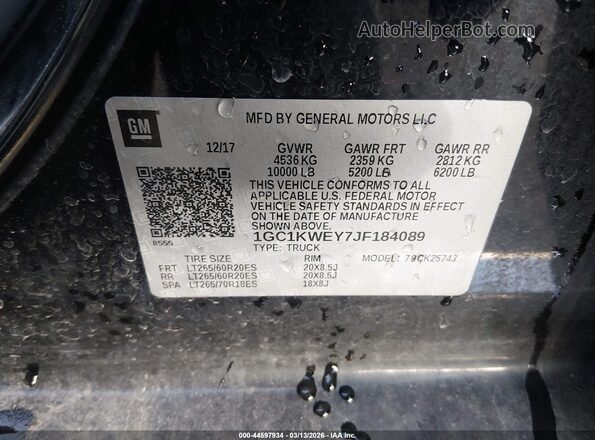 1GC1KWEY7JF184089 2018 CHEVROLET SILVERADO Black Widok komory silnika