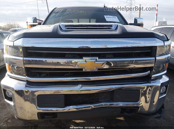 1GC1KWEY7JF184089 2018 CHEVROLET SILVERADO Black Widok zestawu wskaźników