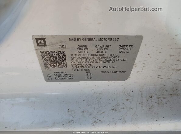 1GC2KUEG7JZ253135 2018 CHEVROLET SILVERADO Белый Вид подкапотного пространства