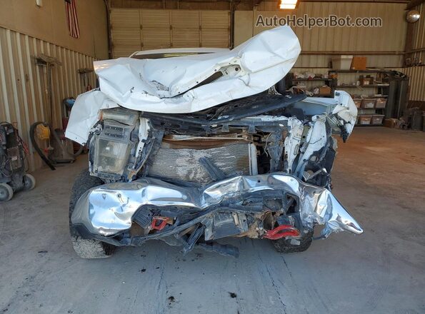 1GC2YLE70PF251729 2023 CHEVROLET SILVERADO Белый Вид спереди