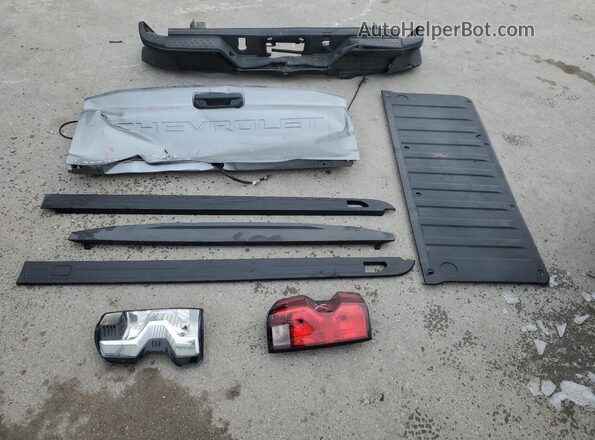 1GCGSBECXR1236539 2024 CHEVROLET COLORADO Gray Widok wnętrza 360 stopni