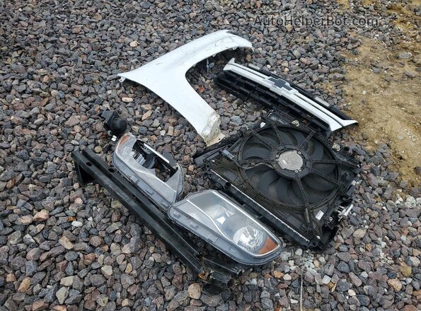 1GCGTBEN6M1178016 2021 CHEVROLET COLORADO White Widok komory silnika