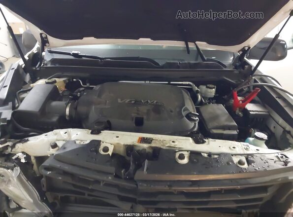 1GCGTCEN2J1125802 2018 CHEVROLET COLORADO White Rear view