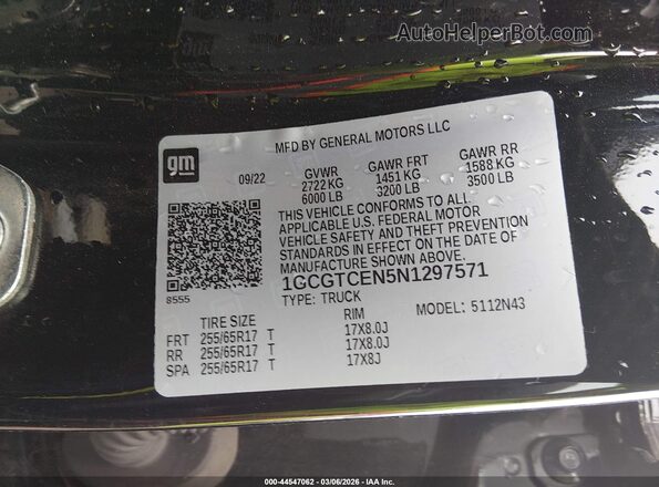 1GCGTCEN5N1297571 2022 CHEVROLET COLORADO Black Vista del compartimento del motor