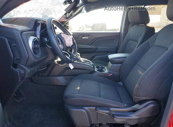 1GCPSCEK8R1237587 2024 CHEVROLET COLORADO Red Vista interior delantera