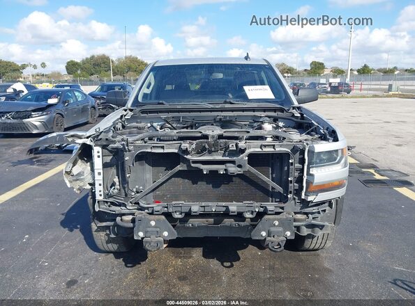 1GCRCPEC5HZ291502 2017 CHEVROLET SILVERADO Silver Widok wnętrza z tyłu
