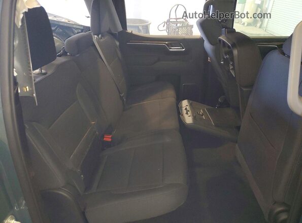 1GCUKDED1TZ257828 2026 CHEVROLET SILVERADO Gray Vista de los asientos traseros