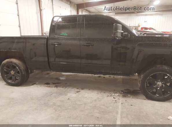 1GCVKREC8JZ216876 2018 CHEVROLET SILVERADO Черный 