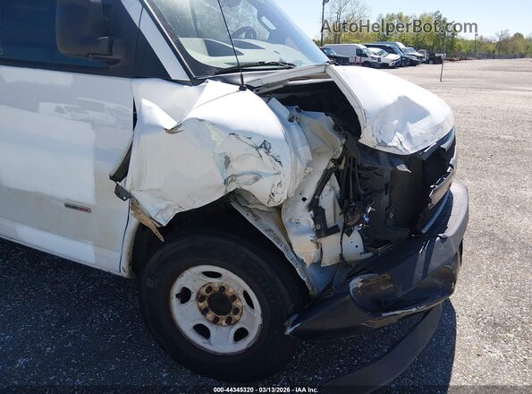 1GCWGAF19K1220035 2019 CHEVROLET EXPRESS White 