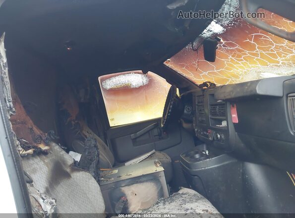 1GCWGAFF3H1280588 2017 CHEVROLET EXPRESS Белый Вид спереди