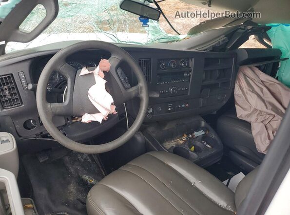 1GCWGAFP0K1271332 2019 CHEVROLET EXPRESS Белый 