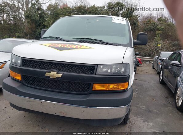 1GCWGAFP1N1206252 2022 CHEVROLET EXPRESS White Vista del cuadro de instrumentos