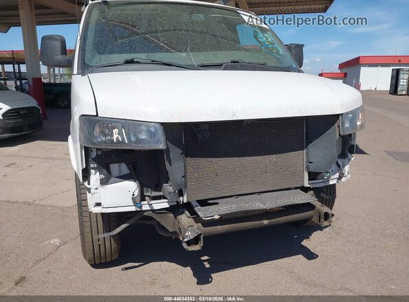 1GCWGAFP2N1222394 2022 CHEVROLET EXPRESS Белый Вид салона спереди