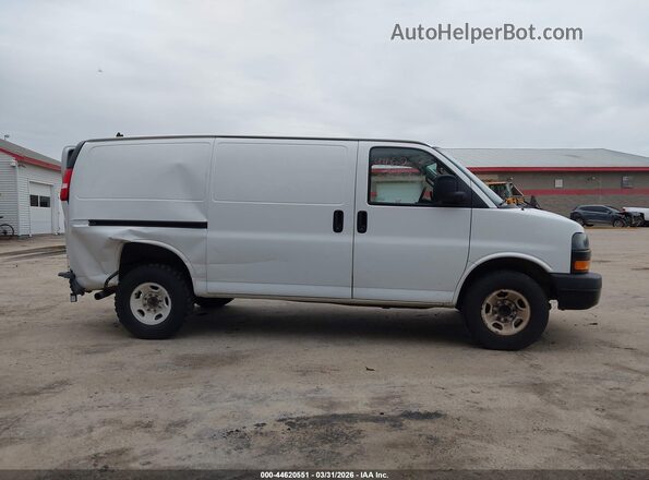 1GCWGAFP2N1287536 2022 CHEVROLET EXPRESS White 