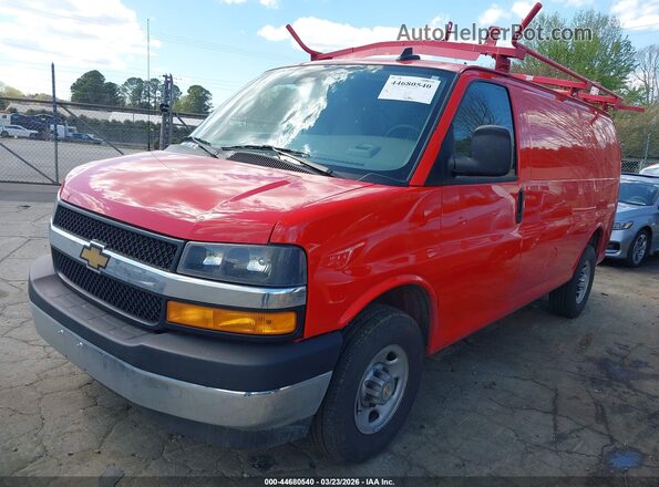 1GCZGGF71S1198049 2025 CHEVROLET EXPRESS Красный Передняя левая четверть