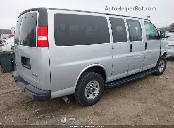 1GJW7FFG6L1157763 2020 GMC SAVANA PASSENGER Silver Tył prawy