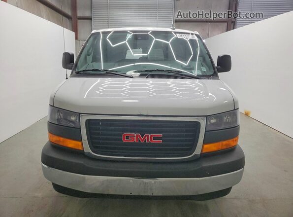 1GJZ7PFP4S1195607 2025 GMC SAVANA White Вид спереду