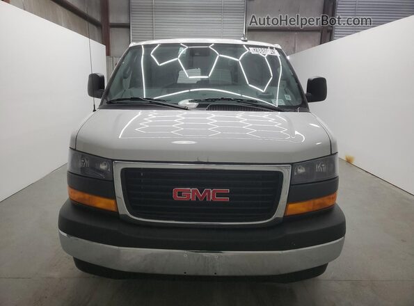 1GJZ7PFP4S1195607 2025 GMC SAVANA White 