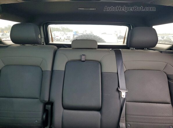 1GKB0RDC4RU110531 2024 GMC HUMMER White Rear interior view