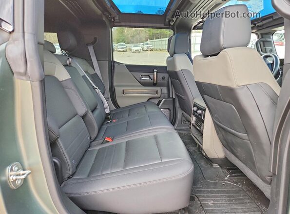 1GKB0RDC6RU102303 2024 GMC HUMMER Green 