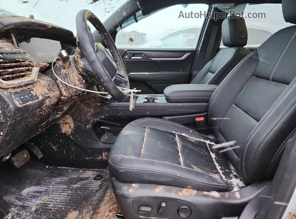 1GKENNRS4SJ266986 2025 GMC ACADIA Белый Вид салона спереди