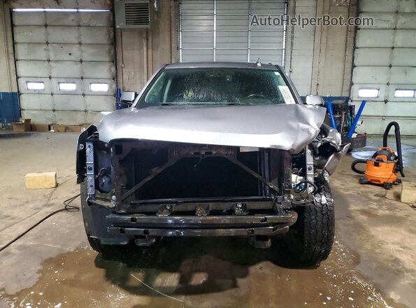 1GKS2BKC4LR149215 2020 GMC YUKON Серебряный Вид спереди