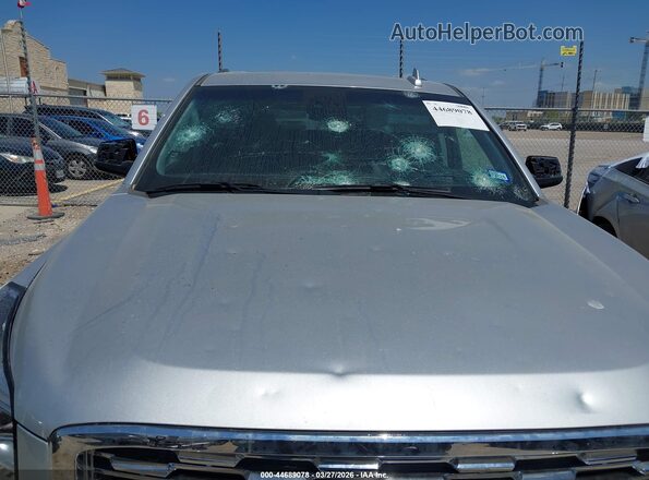 1GKS2CKJ2JR298417 2018 GMC YUKON Silver Front view