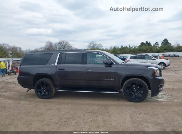1GKS2FKC7HR356485 2017 GMC YUKON Black Вид задньої частини салону