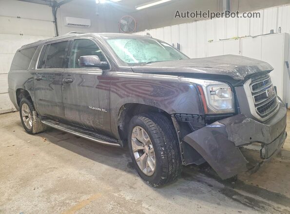 1GKS2GKC0JR313893 2018 GMC YUKON Серый Передняя правая четверть
