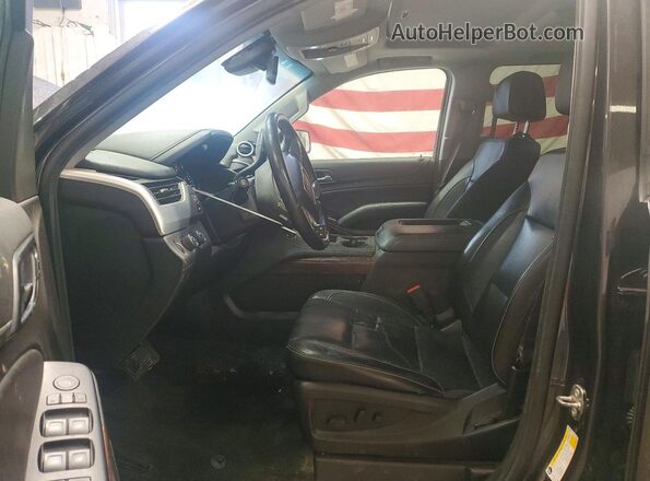 1GKS2GKC0JR313893 2018 GMC YUKON Серый Вид салона спереди