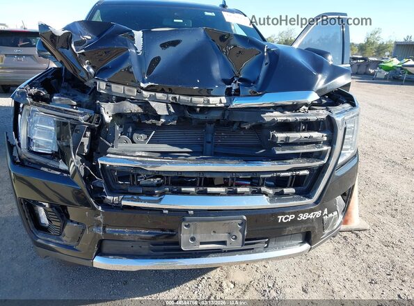 1GKS2GKD2NR172596 2022 GMC YUKON Черный Вид спереди