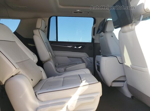 1GKS2JKL2MR349666 2021 GMC YUKON White Vista interior trasera