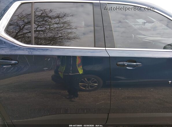 1GNERGKW4PJ225684 2023 CHEVROLET TRAVERSE Blue Widok wnętrza z tyłu