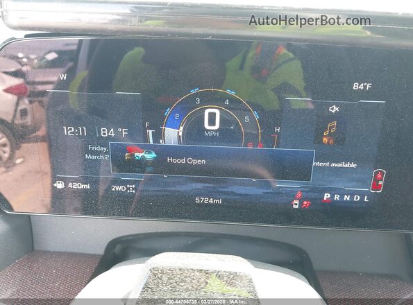 1GNEVLKS7TJ239736 2026 CHEVROLET TRAVERSE Белый Вид задних сидений