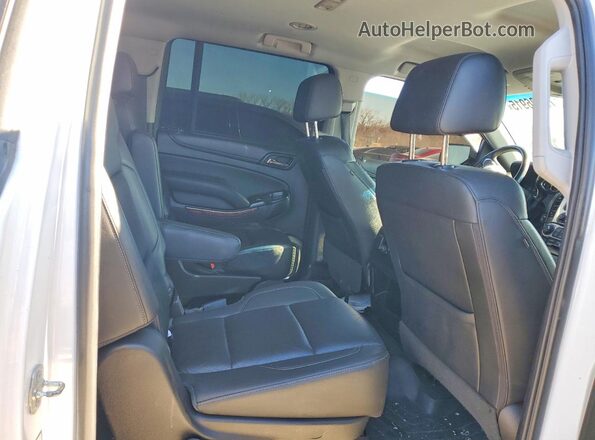 1GNSCJKC2JR201528 2018 CHEVROLET SUBURBAN White Vista interior trasera