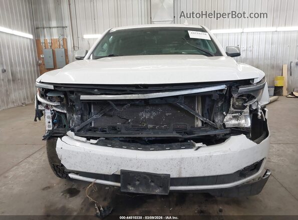 1GNSKBKC1HR359314 2017 CHEVROLET TAHOE White Widok wnętrza z tyłu