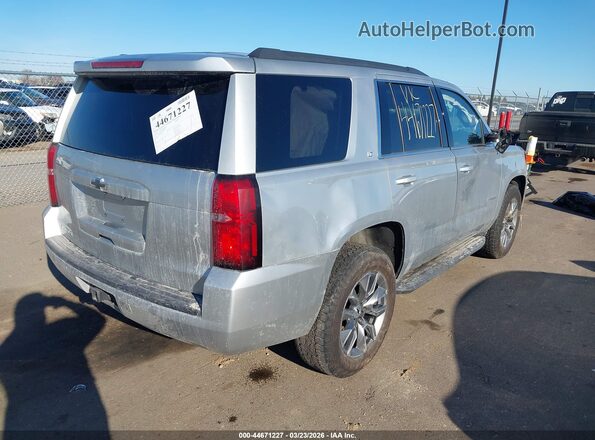 1GNSKBKCXJR180727 2018 CHEVROLET TAHOE Серебряный Задняя правая четверть