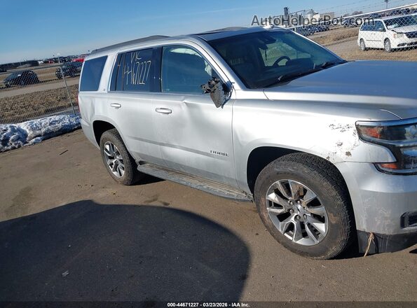1GNSKBKCXJR180727 2018 CHEVROLET TAHOE Серебряный Вид спереди