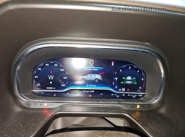 1GNSKCKT1PR513797 2023 CHEVROLET SUBURBAN Green Instrument cluster view