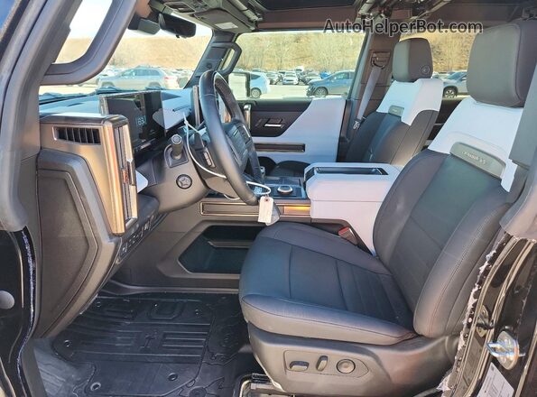 1GT40BDD4SU117828 2025 GMC HUMMER Black Вид салону спереду