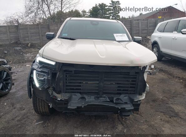 1GTP2BEK5T1129056 2026 GMC CANYON Cream Սալոնի հետևի տեսք